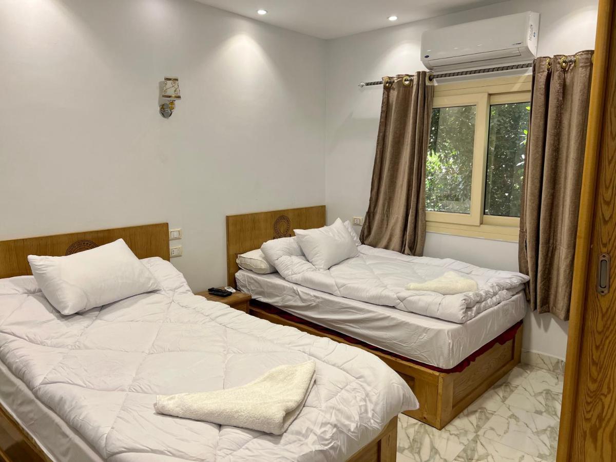 Life Pyramids Inn Kafrat al Jabal Exterior photo
